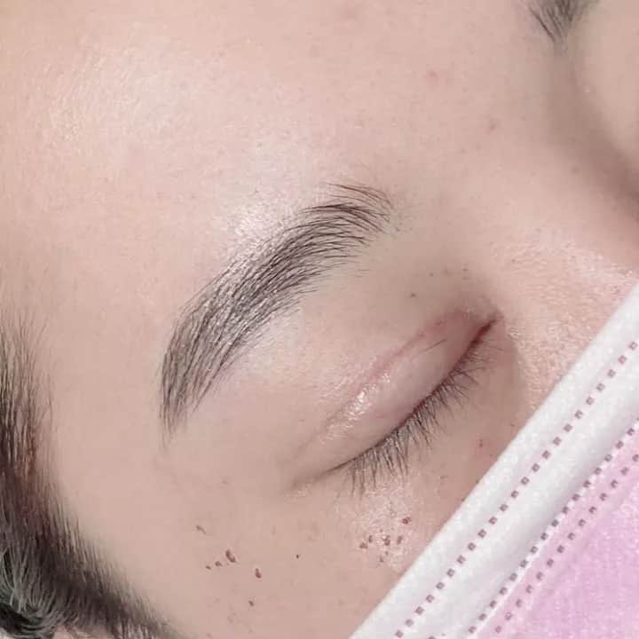 숱많은 여자눈썹