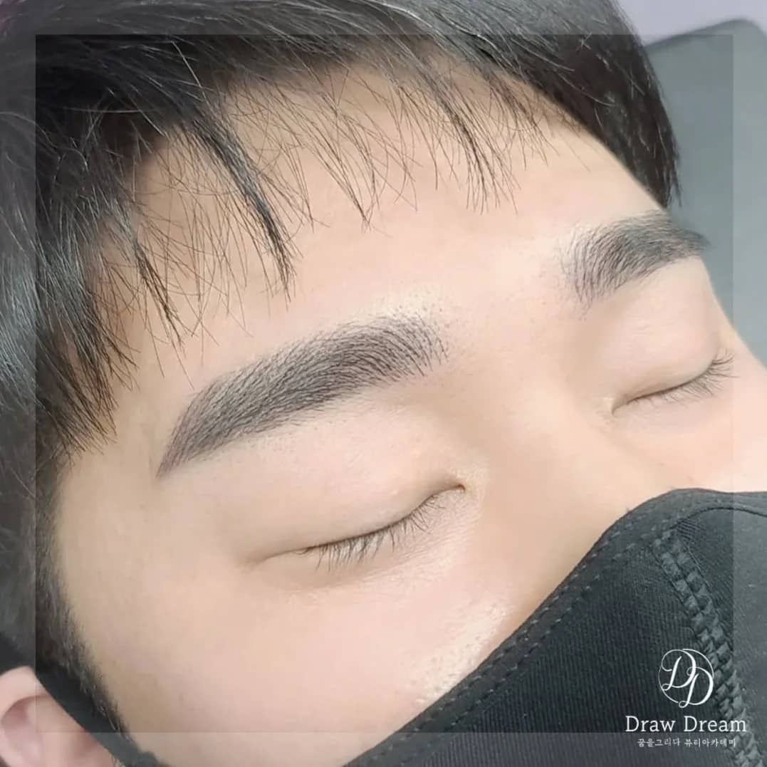 남자눈썹
